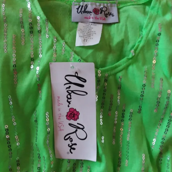 ADORABLE  CHILDREN TOP ( SIZE 2T ) - Picture 3 of 4